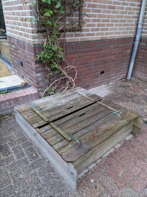 Zandbak met Deksel & Bankjes - 110x115cm, Kinderen en Baby's, Speelgoed | Buiten | Zandbakken, Gebruikt, Ophalen