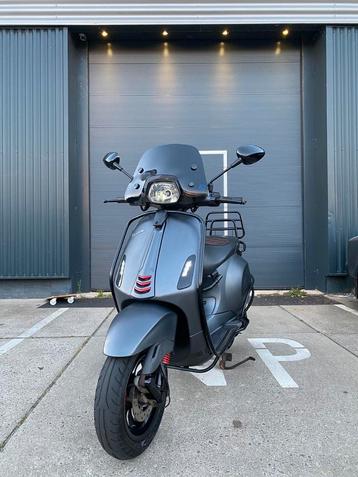 Vespa sprint 2018 full option 45km/h  beschikbaar voor biedingen