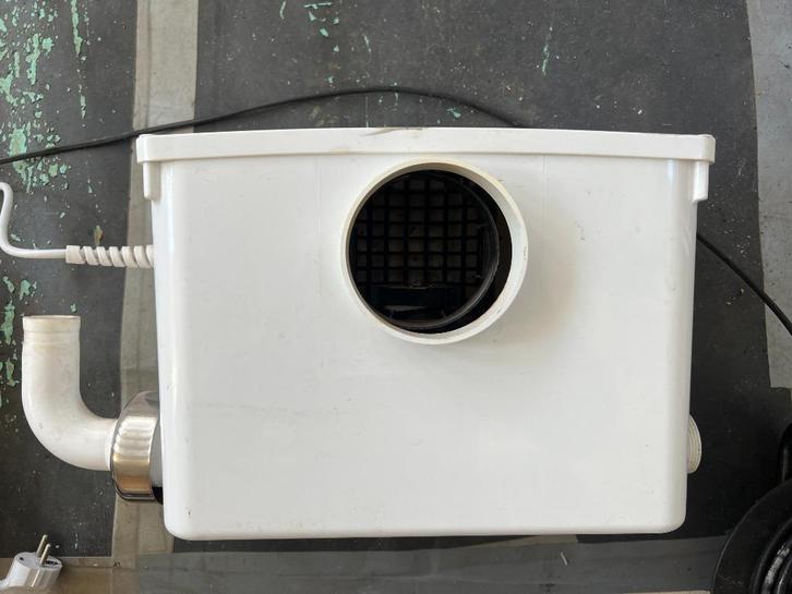 Homa Sanifox - fecaliën opvoerinstallatie met snijwerk pomp, Doe-het-zelf en Verbouw, Sanitair, Gebruikt, Overige typen, Ophalen of Verzenden