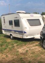 Hobby de Luxe Easy 440 SF inc stalling Gardameer., Caravans en Kamperen, Vast bed, Hobby, Airco, Treinzit