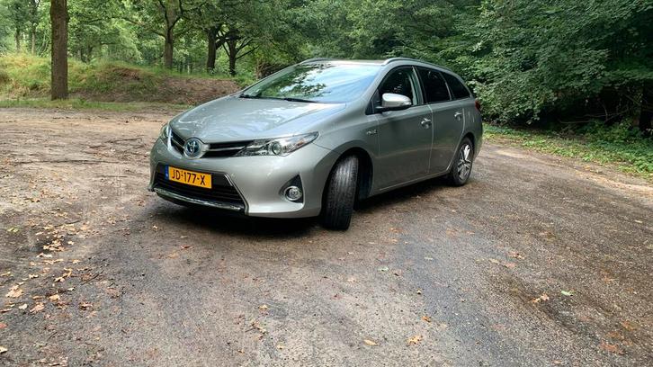 Toyota Auris 1.8 Hybrid Touring Sports CVT 2015 Grijs, Auto's, Toyota, Particulier, Auris, ABS, Achteruitrijcamera, Airbags, Airconditioning