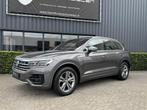 Volkswagen Touareg 3.0 TSI 340pk 4Motion DSG / Aut. R-Line V, Auto's, Automaat, Gebruikt, 2995 cc, 1905 kg