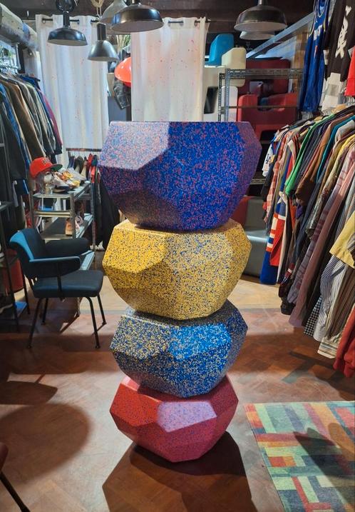 Vintage design meubels shoppen in Assen dichtbij Groningen, Huis en Inrichting, Tafels | Sidetables, Gebruikt, 25 tot 50 cm, Rond
