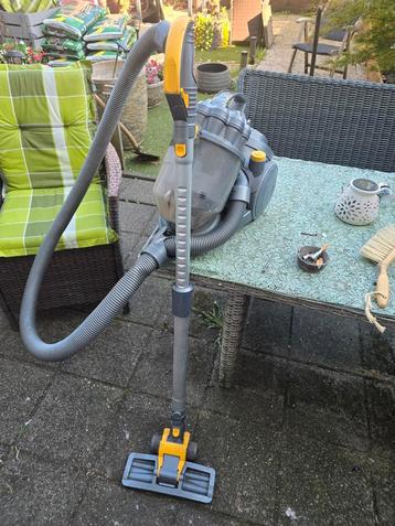 Dyson stofzuiger dc08 beschikbaar voor biedingen