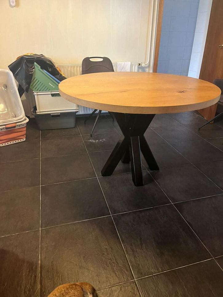Houten Eettafel - Rond, Huis en Inrichting, Tafels | Eettafels, Gebruikt, 100 tot 150 cm, Vier personen, Rond, Eikenhout, Ophalen