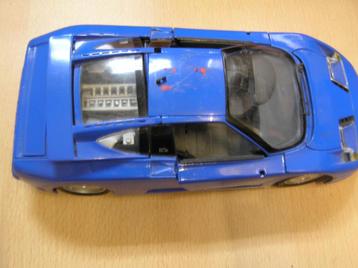 verzamelaar - modelauto 1:18 - Maisto - Bugatti - EB 110 beschikbaar voor biedingen