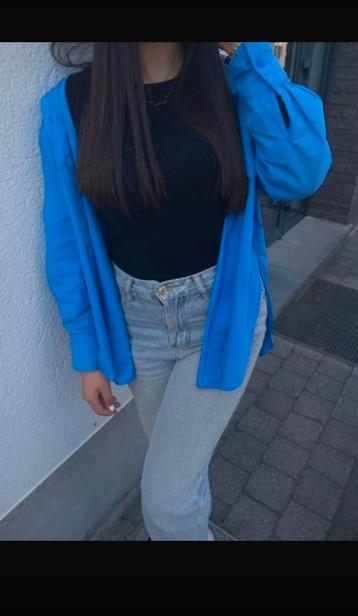 Mom jeans blauw beschikbaar voor biedingen