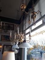 Hanglamp Melkglas kap aan ijzeren sierlijke schakelketting, Gebruikt, N.v.t., N.v.t., Vintage