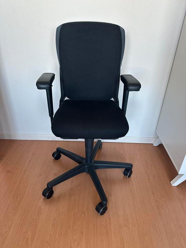Ahrend 230 bureaustoel, Huis en Inrichting, Bureaustoelen, Gebruikt, Bureaustoel, Zwart, Ergonomisch, Ophalen