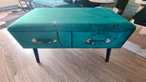 Bijzettafel of poef groen velvet (verdient 2e leven, zgan), Huis en Inrichting, Overige Huis en Inrichting, Gebruikt, Ophalen