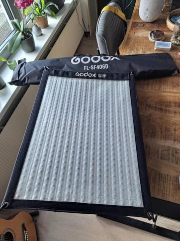 Godox FL100 filmlamp met nieuwe softbox beschikbaar voor biedingen