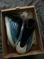 Yeezy QNTM Frozen Blue - Nieuw!, Kleding | Heren, Ophalen of Verzenden, Nieuw, Blauw, Sneakers of Gympen