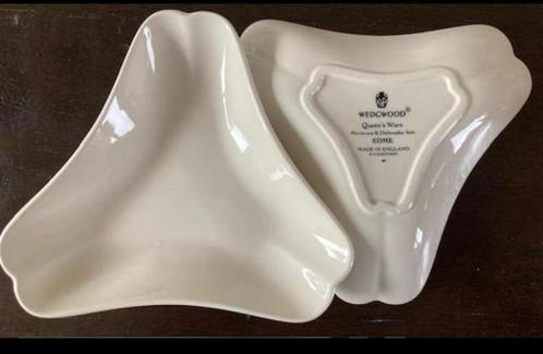 Wedgwood EDME serie oa LEAF bordjes & driehoeks schaaltjes, Huis en Inrichting, Keuken | Servies, Zo goed als nieuw, Bord(en)
