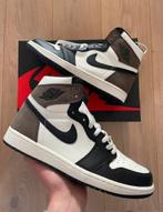 Jordan 1 Mocha deadstock, Jordan, Bruin, Zo goed als nieuw, Sneakers of Gympen