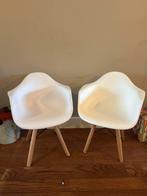 Eames look kinder kuipstoel, Huis en Inrichting, Stoelen, Ophalen, Gebruikt, Wit, Twee