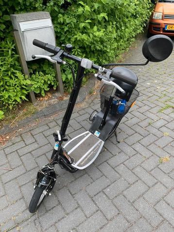 Tante paula step 2008 met prima accu, 1.5 j oud beschikbaar voor biedingen