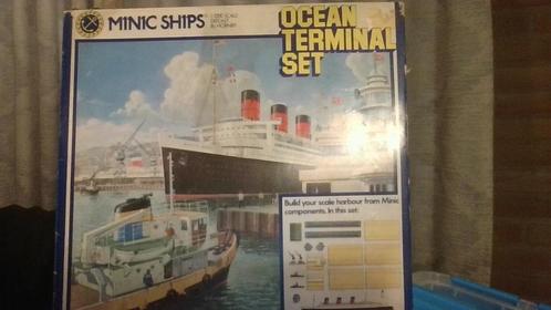 Hornby Minic havenset Queen Mary, Hobby en Vrije tijd, Modelbouw | Boten en Schepen, Zo goed als nieuw, 1:200 of kleiner, Overige merken