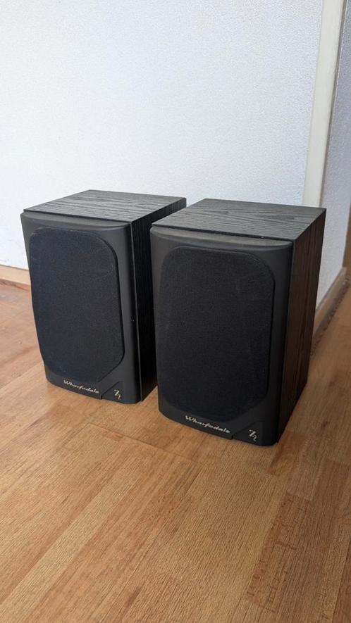 Wharfedale Diamond 7.2 Boekenplankspeakers, Audio, Tv en Foto, Luidsprekers, Zo goed als nieuw, Front, Rear of Stereo speakers