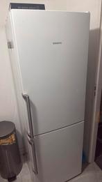 Koelkast en diepvries, Witgoed en Apparatuur, Koelkasten en IJskasten, Ophalen, 200 liter of meer, SIEMENS, Met aparte vriezer