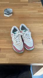 Nike air max 1 guava ice pink  ,35, Ophalen of Verzenden, Zo goed als nieuw, Meisje, Sportschoenen