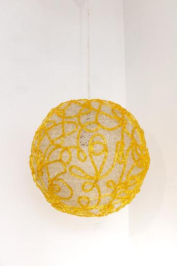 Spaghetti swag hanglamp Mid-Century bol met oranje slierten beschikbaar voor biedingen