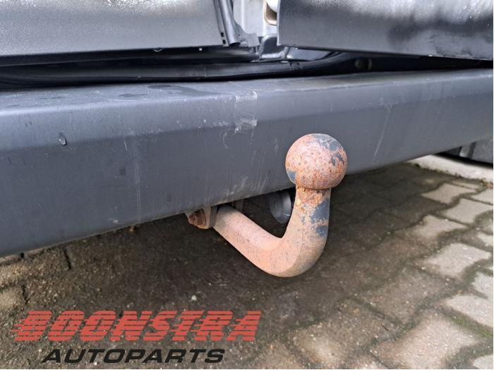 Trekhaak van een Mercedes Vito (Vito 14-), Auto-onderdelen, Ophanging en Onderstel, Mercedes-Benz, Gebruikt, 3 maanden garantie