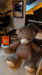 Grote Gucci teddybeer, Verzamelen, Beren en Cherished Teddies, Ophalen, Zo goed als nieuw, Stoffen beer, Overige merken
