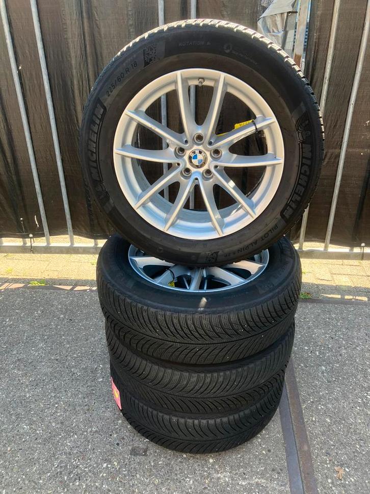18 inch BMW X3 velgen met winterbanden - origineel, Auto-onderdelen, Banden en Velgen, Banden en Velgen, Winterbanden, 18 inch
