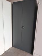 Nieuwstaat 2-deurs archiefkast, Ophalen, Zo goed als nieuw, 25 tot 50 cm, 150 tot 200 cm