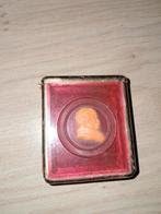 Vintage russische sigarettendoosje Shevchenko USSR, Verzamelen, Rookartikelen, Aanstekers en Luciferdoosjes, Ophalen of Verzenden