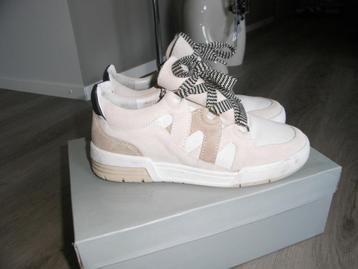 MANFIELD sneakers wit/beige echt leer mt 39, NP 109,95 euro beschikbaar voor biedingen