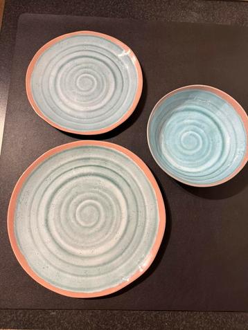 Melamine bordenset beschikbaar voor biedingen