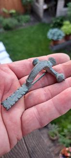 (9) Romeinse kruisboog Fibula, Bodemvondst, Antiek en Kunst, Antiek | Koper en Brons, Ophalen of Verzenden