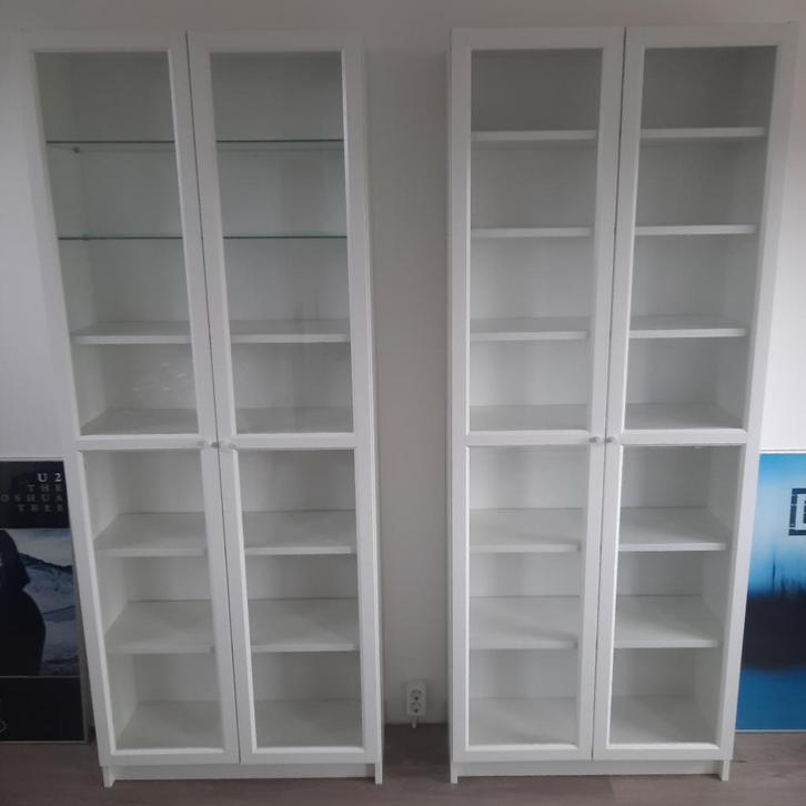 Billy vitrinekast wit 2 stuks, Huis en Inrichting, Kasten | Boekenkasten, Zo goed als nieuw, 50 tot 100 cm, 200 cm of meer, 25 tot 50 cm
