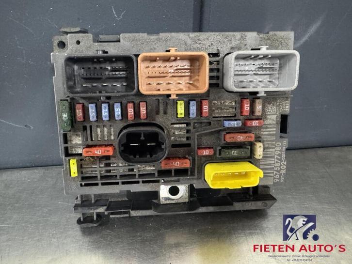 Zekeringkast BSM R02 Citroën Peugeot 9675877980 Delphi, Auto-onderdelen, Elektronica en Kabels, Citroën, Gebruikt, Ophalen of Verzenden
