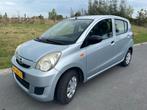 Daihatsu Cuore 1.0 5D 2010 Grijs, Auto's, Stof, 600 kg, 4 stoelen, 23 km/l