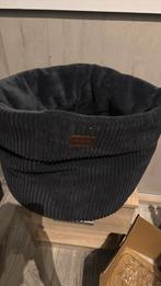 Designed by Lotte kattenmand Geribbeld, Dieren en Toebehoren, Hondenmanden, Ophalen of Verzenden, Zo goed als nieuw