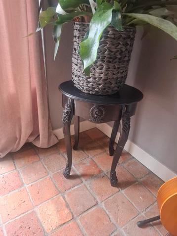 Houten Zwarte Ovale Site Table / Kastje beschikbaar voor biedingen