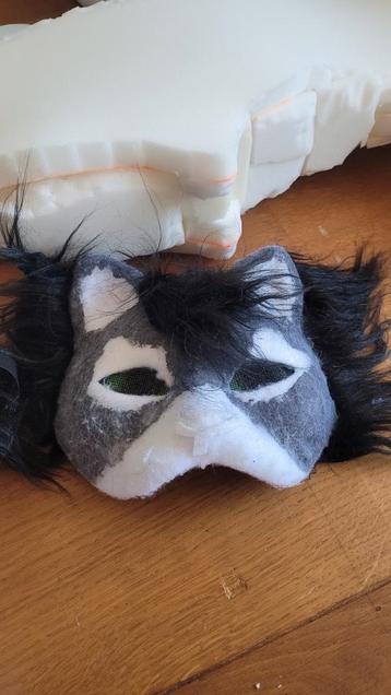 Therian mask!+ beschikbaar voor biedingen