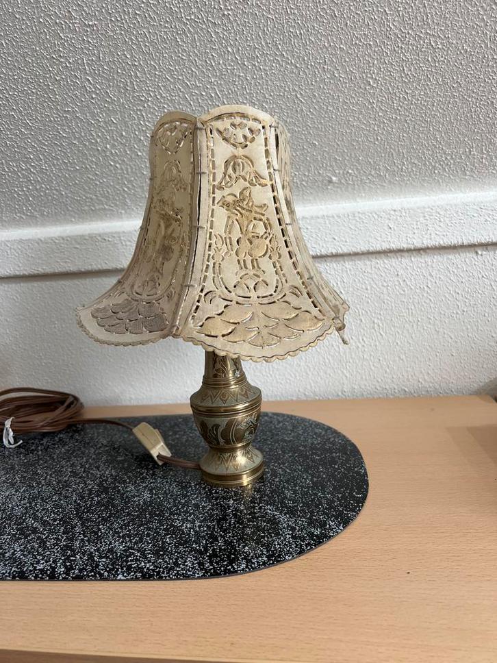 Indonesische tafellampen met varkensblaas kappen, Huis en Inrichting, Lampen | Vloerlampen, Gebruikt, Minder dan 100 cm, Metaal