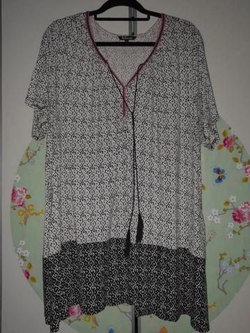 Zwart Wit Shirt Tuniek met roze bies 3XL 56 58 beschikbaar voor biedingen