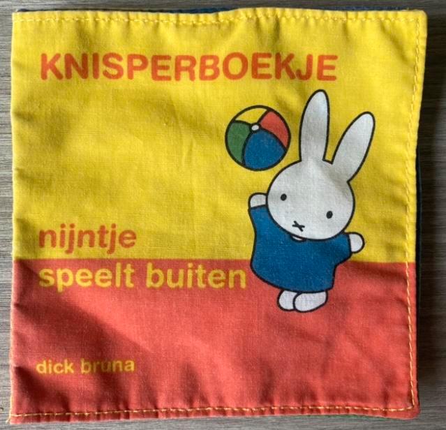 [Zie omschrijving!] KNISPERBOEKJE Nijntje speelt buiten, Boeken, Kinderboeken | Baby's en Peuters, Gelezen, Ophalen of Verzenden