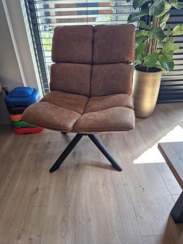 Bruine draai Fauteuil  beschikbaar voor biedingen