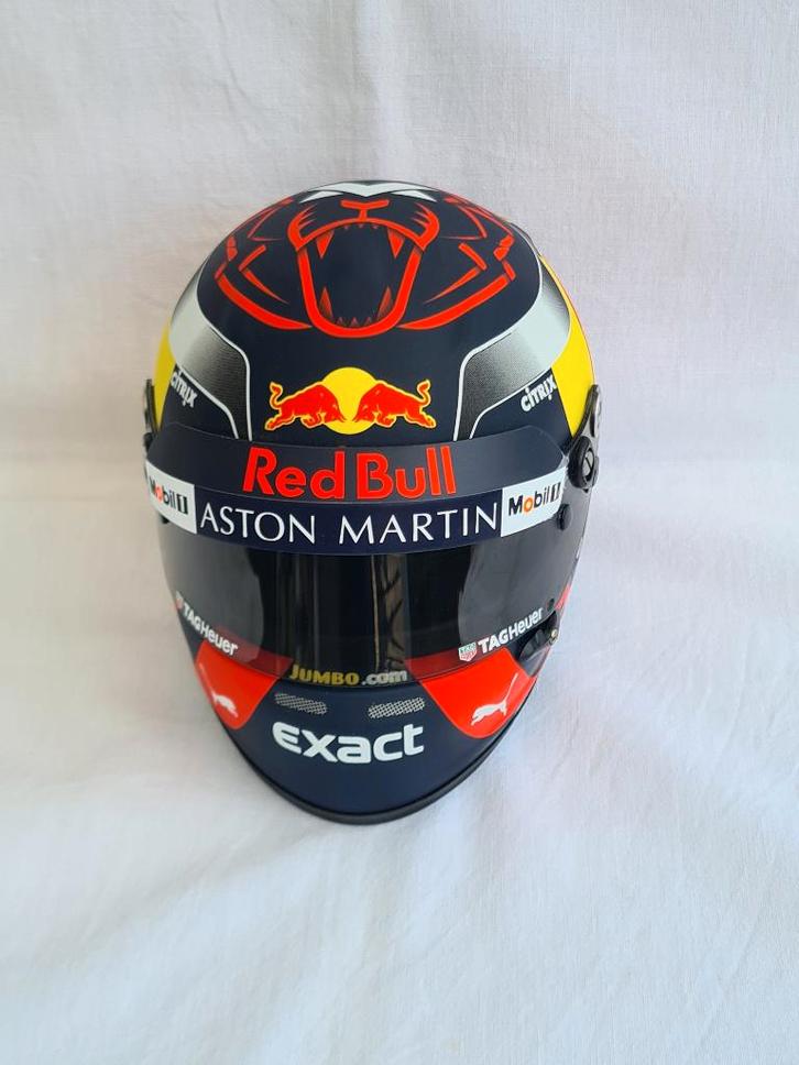 Helm Max Verstappen Seizoen 2018 1:2  ( zie omschrijving ), Verzamelen, Automerken, Motoren en Formule 1, Zo goed als nieuw, Formule 1
