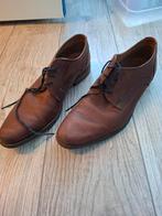 Schoenen, Ophalen, Zo goed als nieuw