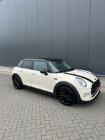 Mini 1.5 Cooper 5 deurs 2015 - sportstoelen, stoelverwarming, Auto's, Mini, 136 pk, Leder en Stof, Wit, Handgeschakeld