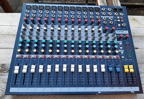Soundcraft EPM12 12-Kanaals Analoge Mixer + Thon Flightcase, Muziek en Instrumenten, Mengpanelen, Gebruikt, 10 tot 20 kanalen