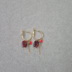 Oorbellen goud / rood met hartje️, Overige materialen, Hangers, Nieuw, Ophalen of Verzenden