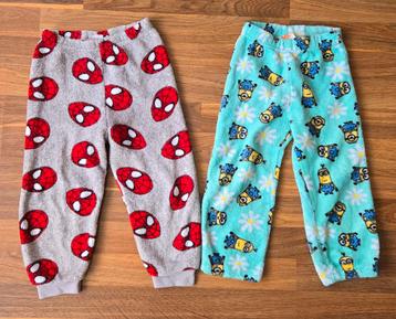 Fleecebroek set maat 104/110 Spiderman & Minions beschikbaar voor biedingen