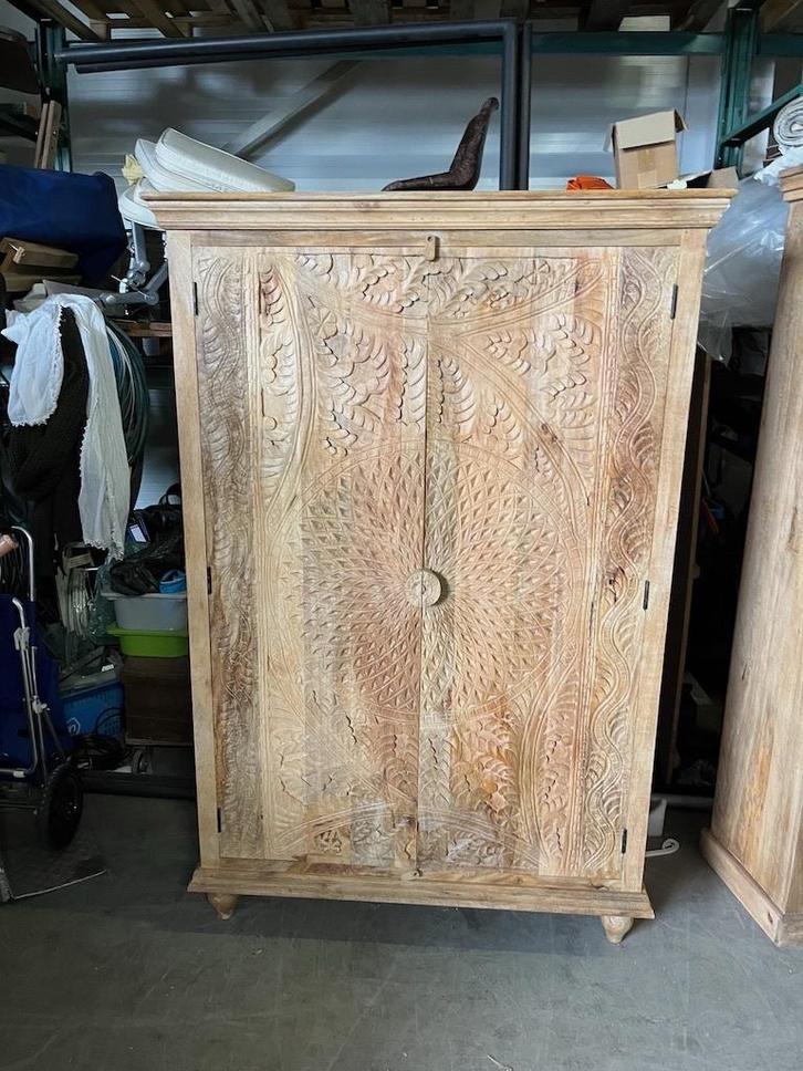 Fraaie Handgesneden Kast uit India pracht exemplaar Nieuw, Huis en Inrichting, Kasten | Buffetkasten, Nieuw, 150 tot 200 cm, 100 tot 150 cm